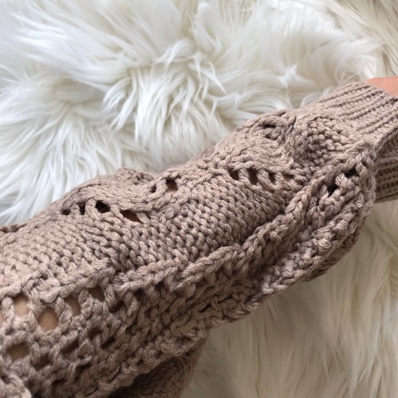 ❄️LAST1️⃣//MOCHA OFF SHOULDER SWEATER - Picture 5 of 5